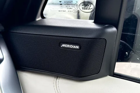 Land Rover Range Rover 3.0 D300 MHEV Edition Auto 4WD Euro 6 (s/s) 5dr Thumbnail #33