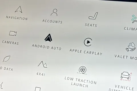 Land Rover Range Rover 3.0 D300 MHEV Edition Auto 4WD Euro 6 (s/s) 5dr Thumbnail #38