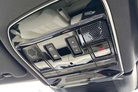 Land Rover Range Rover 3.0 D300 MHEV Edition Auto 4WD Euro 6 (s/s) 5dr Thumbnail #59