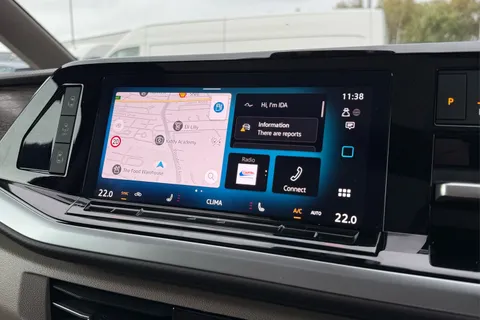 DG75BZN Volkswagen Multivan 2.0 TDI Style 5dr DSG Thumbnail #17