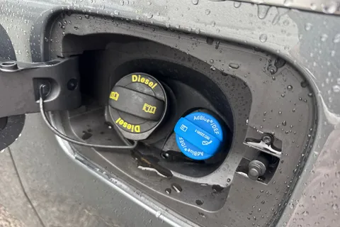 DG75BZN Volkswagen Multivan 2.0 TDI Style 5dr DSG Thumbnail #25