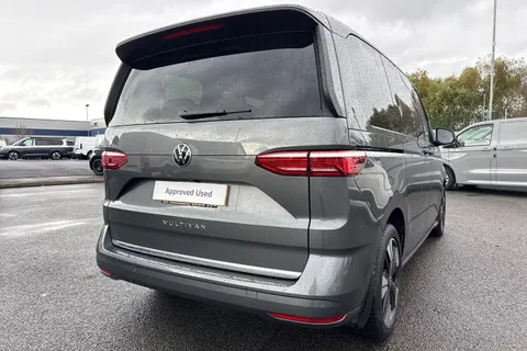 DG75BZN Volkswagen Multivan 2.0 TDI Style 5dr DSG Thumbnail #32