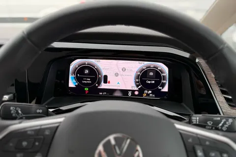 DG75BZN Volkswagen Multivan 2.0 TDI Style 5dr DSG Thumbnail #49