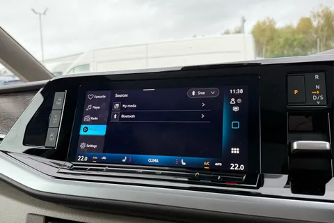 DG75BZN Volkswagen Multivan 2.0 TDI Style 5dr DSG Thumbnail #52