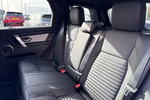 Land Rover Discovery Sport 2.0 D165 MHEV Dynamic SE Auto 4WD Euro 6 (s/s) 5dr Thumbnail #14