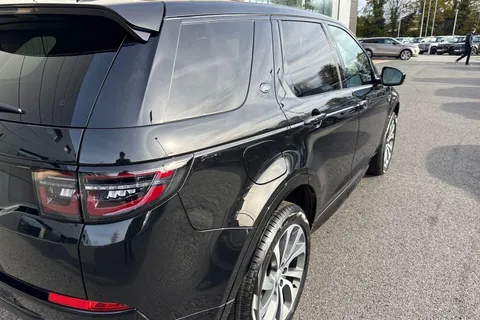 Land Rover Discovery Sport 2.0 D165 MHEV Dynamic SE Auto 4WD Euro 6 (s/s) 5dr Thumbnail #24