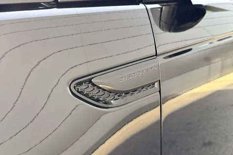 Land Rover Discovery Sport 2.0 D165 MHEV Dynamic SE Auto 4WD Euro 6 (s/s) 5dr Thumbnail #28