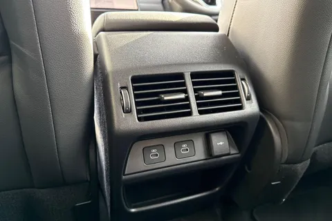 Land Rover Discovery Sport 2.0 D165 MHEV Dynamic SE Auto 4WD Euro 6 (s/s) 5dr Thumbnail #36