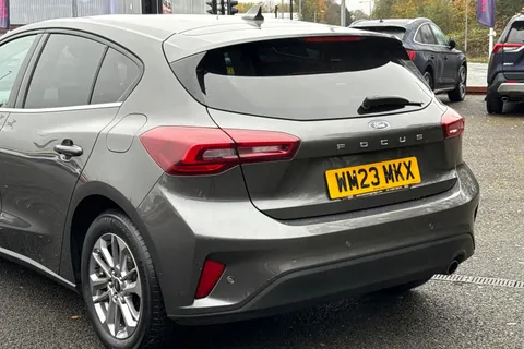 16 of 48 for Ford Focus 1.0T EcoBoost Titanium Euro 6 (s/s) 5dr