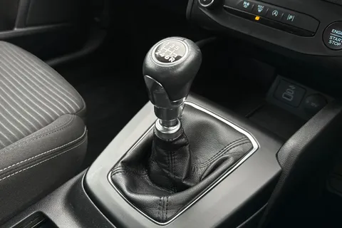 20 of 48 for Ford Focus 1.0T EcoBoost Titanium Euro 6 (s/s) 5dr