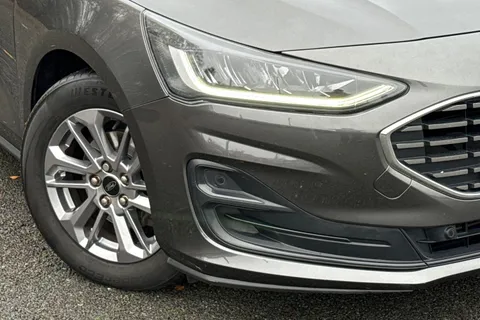 25 of 48 for Ford Focus 1.0T EcoBoost Titanium Euro 6 (s/s) 5dr