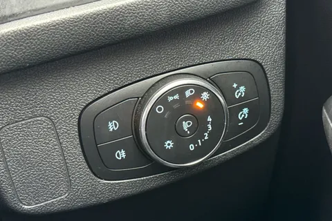 36 of 48 for Ford Focus 1.0T EcoBoost Titanium Euro 6 (s/s) 5dr