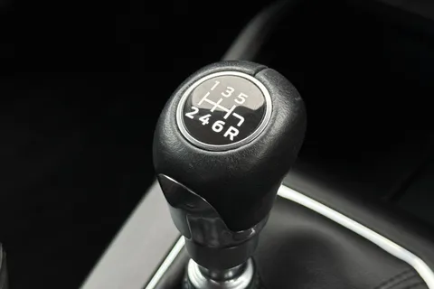 40 of 48 for Ford Focus 1.0T EcoBoost Titanium Euro 6 (s/s) 5dr