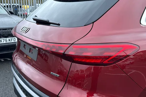 Audi Q5 2.0 TDI S line S Tronic quattro Euro 6 (s/s) 5dr Thumbnail #8