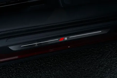 Audi Q5 2.0 TDI S line S Tronic quattro Euro 6 (s/s) 5dr Thumbnail #48