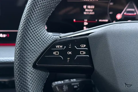 Audi Q5 2.0 TDI S line S Tronic quattro Euro 6 (s/s) 5dr Thumbnail #49