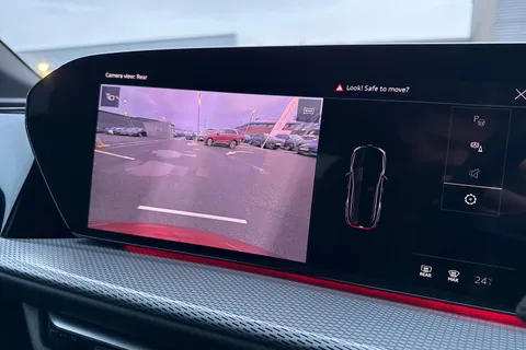 Audi Q5 2.0 TDI S line S Tronic quattro Euro 6 (s/s) 5dr Thumbnail #54