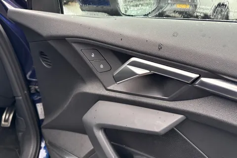 21 of 45 for Audi A3 1.5 TFSI 35 S line S Tronic Euro 6 (s/s) 4dr