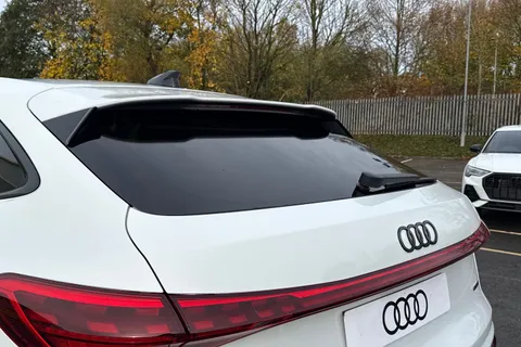  Audi Q5 2.0 TDI Edition 1 Sportback S Tronic quattro Euro 6 (s/s) 5dr Thumbnail #33