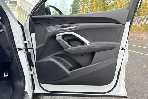  Audi Q5 2.0 TDI Edition 1 Sportback S Tronic quattro Euro 6 (s/s) 5dr Thumbnail #43