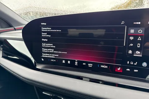 41 of 60 for Audi Q6 E-Tron Q6 SUV S line e-tron quattro 285,00 kW