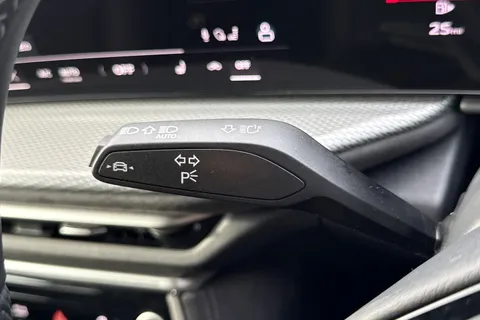  Audi Q5 2.0 TDI Edition 1 Sportback S Tronic quattro Euro 6 (s/s) 5dr Thumbnail #55