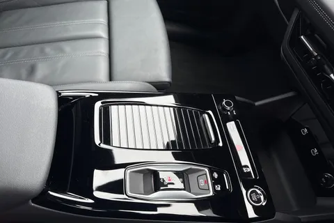 53 of 60 for Audi Q6 E-Tron Q6 SUV S line e-tron quattro 285,00 kW