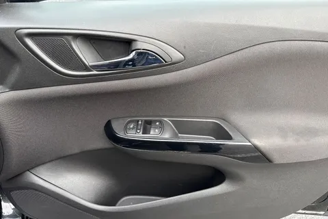 DH18OBU Vauxhall Corsa 1.4i ecoTEC SRi Euro 6 5dr Thumbnail #22