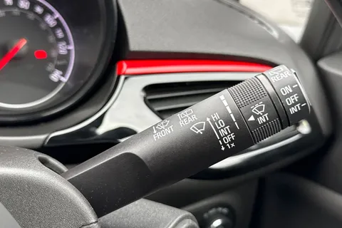 DH18OBU Vauxhall Corsa 1.4i ecoTEC SRi Euro 6 5dr Thumbnail #38