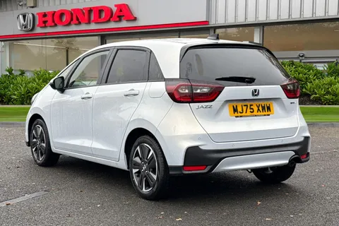 MJ75XWW Honda Jazz 1.5 i-MMD Hybrid Advance 5dr eCVT Thumbnail #3