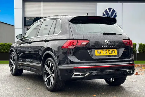 ML72EMX Volkswagen Tiguan 1.5 TSI 150 R-Line 5dr DSG | Heated Seats | Navigation Thumbnail #3