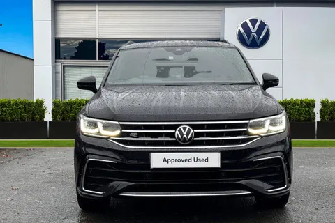 ML72EMX Volkswagen Tiguan 1.5 TSI 150 R-Line 5dr DSG | Heated Seats | Navigation Thumbnail #7