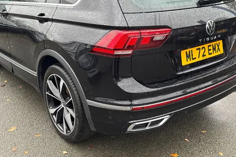 ML72EMX Volkswagen Tiguan 1.5 TSI 150 R-Line 5dr DSG | Heated Seats | Navigation Thumbnail #9