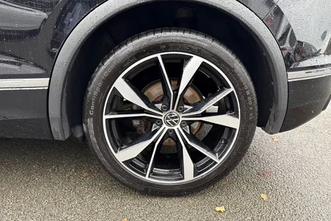 ML72EMX Volkswagen Tiguan 1.5 TSI 150 R-Line 5dr DSG | Heated Seats | Navigation Thumbnail #13