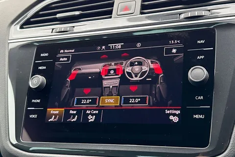 ML72EMX Volkswagen Tiguan 1.5 TSI 150 R-Line 5dr DSG | Heated Seats | Navigation Thumbnail #23