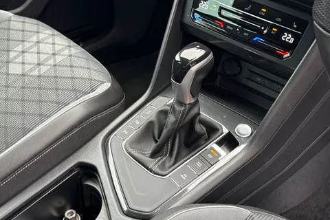 ML72EMX Volkswagen Tiguan 1.5 TSI 150 R-Line 5dr DSG | Heated Seats | Navigation Thumbnail #24