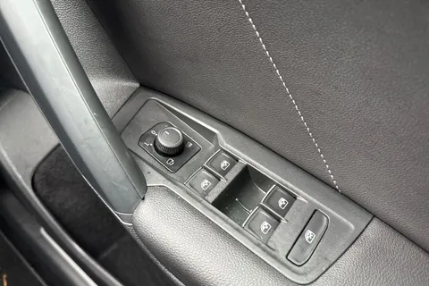 ML72EMX Volkswagen Tiguan 1.5 TSI 150 R-Line 5dr DSG | Heated Seats | Navigation Thumbnail #26