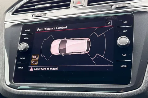 ML72EMX Volkswagen Tiguan 1.5 TSI 150 R-Line 5dr DSG | Heated Seats | Navigation Thumbnail #33