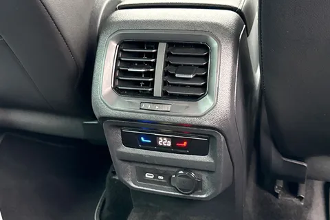 ML72EMX Volkswagen Tiguan 1.5 TSI 150 R-Line 5dr DSG | Heated Seats | Navigation Thumbnail #37