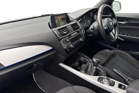 15 of 62 for BMW 2 Series 1.5 218i M Sport Euro 6 (s/s) 2dr