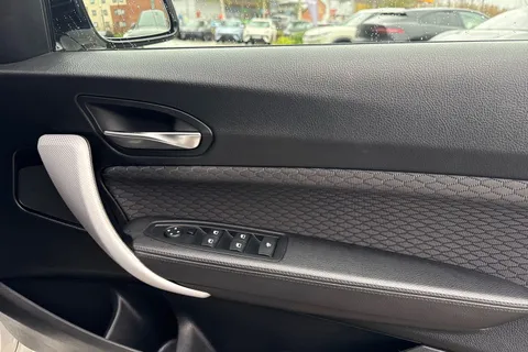 21 of 62 for BMW 2 Series 1.5 218i M Sport Euro 6 (s/s) 2dr