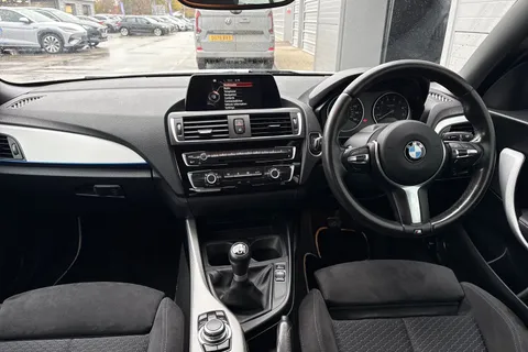 33 of 62 for BMW 2 Series 1.5 218i M Sport Euro 6 (s/s) 2dr