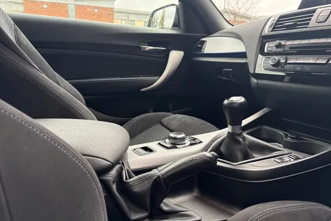 38 of 62 for BMW 2 Series 1.5 218i M Sport Euro 6 (s/s) 2dr