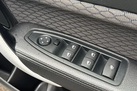 39 of 62 for BMW 2 Series 1.5 218i M Sport Euro 6 (s/s) 2dr