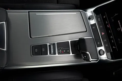 23 of 51 for Audi A6 Saloon S line 50 TFSI e quattro 299 PS S tronic