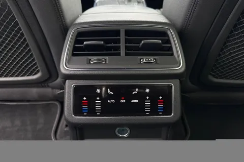 35 of 51 for Audi A6 Saloon S line 50 TFSI e quattro 299 PS S tronic