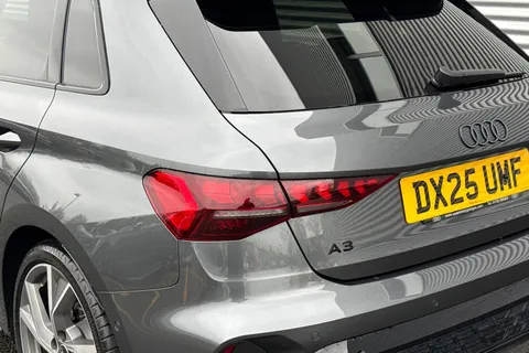 DX25UMF Audi A3 Black Edition 35 TFSI  150 PS S tronic Thumbnail #8