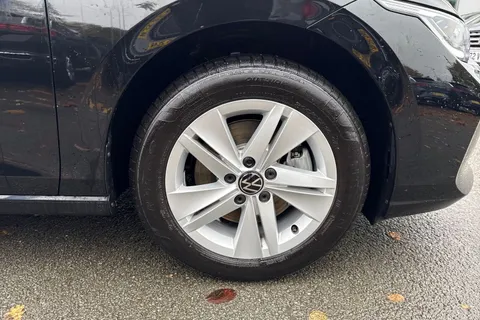 DA75KRE Volkswagen Golf 2.0 TDI Life 5dr | Pre Reg | Limited Stock Availability Thumbnail #7