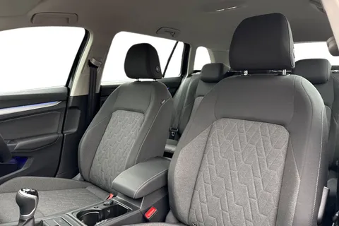 DA75KRE Volkswagen Golf 2.0 TDI Life 5dr | Pre Reg | Limited Stock Availability Thumbnail #11