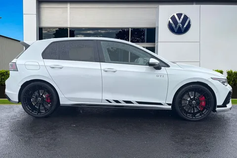 ML75VTW Volkswagen Golf 2.0 TSI 300 GTI Clubsport 5dr DSG **VIENNA LEATHER, GTI PERFORMANCE PACK , Thumbnail #4